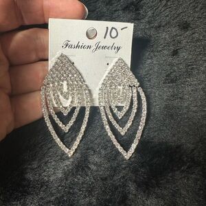 Fashion Jewelry Silver Statement Earrings with Geometric Design